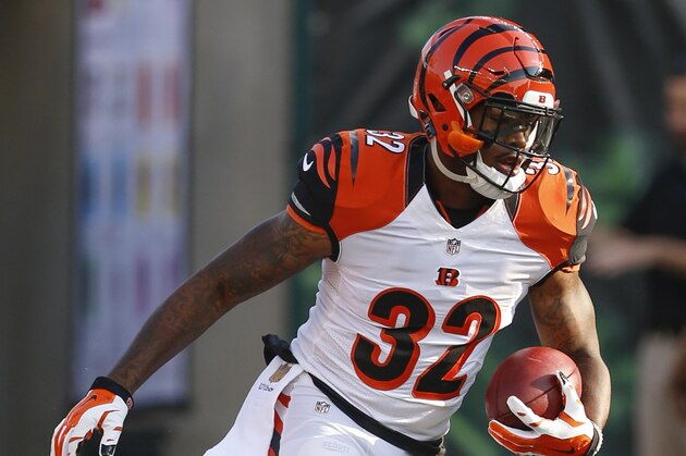 Cincinnati Bengals running back Jeremy Hill warms up before an NFL preseason football game against the New York Giants in Cincinnati, Friday, Aug. 14, 2015.  (AP Photo/Gary Landers)