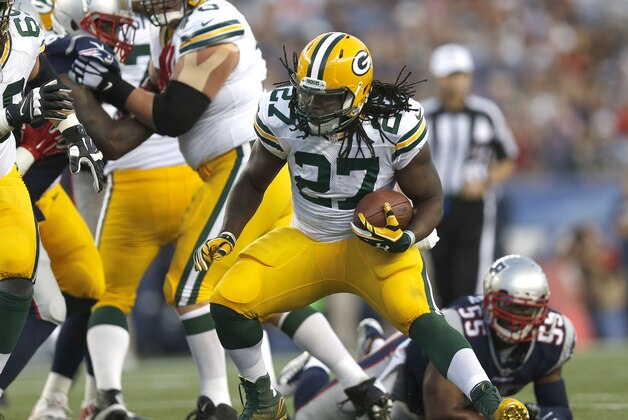 Green Bay Packers running back Eddie Lacy (27) runs against the New England Patriots in the first half of an NFL preseason football game Thursday, Aug. 13, 2015, in Foxborough, Mass. (AP Photo/Michael Dwyer)