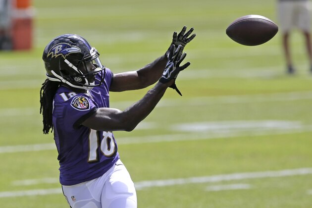 Baltimore Ravens wide receiver Breshad Perriman prepares to catch a pass during NFL football minicamp, Tuesday, June 16, 2015, in Owings Mills, Md. (AP Photo/Patrick Semansky)