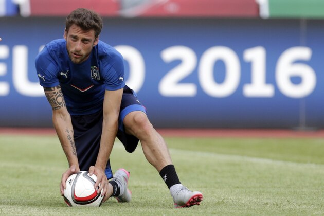 Italy's Claudio Marchisio takes part in a training session ahead of the Euro 2016 Group H qualifying soccer match between Croatia and Italy, at Poljud Stadium in Split, Croatia, Thursday, June 11, 2015. (AP Photo/Darko Bandic)