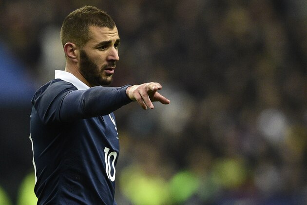 France's forward Karim Benzema gestures during the friendly football match France vs Brazil, on March 26, 2015 at the Stade de France in Saint-Denis, north of Paris. AFP PHOTO / FRANCK FIFE        (Photo credit should read FRANCK FIFE/AFP/Getty Images)
