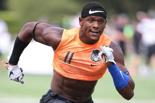 2016 4-star WR Kyle Davis has SEC heavyweights Auburn, Georgia and Tennessee battling it out to land his commitment.