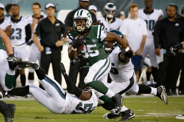 New York Jets' Daryl Richardson rushes during the first half of an NFL preseason football game against the Philadelphia Eagles, Thursday, Aug. 28, 2014, in Philadelphia. (AP Photo/Chris Szagola)