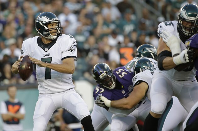 Philadelphia Eagles' Sam Bradford looks to pass during the first half of a preseason NFL football game against the Baltimore Ravens, Saturday, Aug. 22, 2015, in Philadelphia. (AP Photo/Michael Perez)