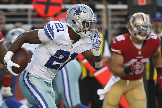 Dallas Cowboys running back Joseph Randle (21) carries against the San Francisco 49ers during the first half of an NFL preseason football game in Santa Clara, Calif., Sunday, Aug. 23, 2015. (AP Photo/Tony Avelar)