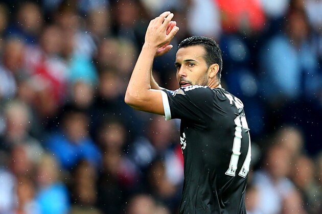 WEST BROMWICH, ENGLAND - AUGUST 23:  Pedro of Chelsea applauds as he comes off during the Barclays Premier League match between West Bromwich Albion and Chelsea on August 23, 2015 in West Bromwich, United Kingdom.  (Photo by Catherine Ivill - AMA/Getty Images)