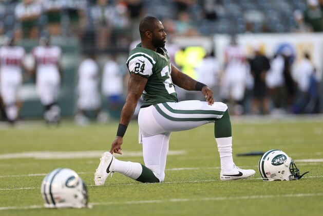 New York Jets defensive back Darrelle Revis (24) stretches before an NFL football game against the Atlanta Falcons Friday, Aug. 21, 2015, in New York. (AP Photo/Adam Hunger)