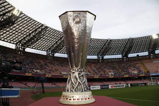 The UEFA Europa League trophy is pictured before the UEFA Europa League semi final first leg football match SSC Napoli vs FK Dnipro Dnipropetrovsk on May 7, 2015 at the San Paolo Stadium in Naples.AFP PHOTO / CARLO HERMANN        (Photo credit should read CARLO HERMANN/AFP/Getty Images)