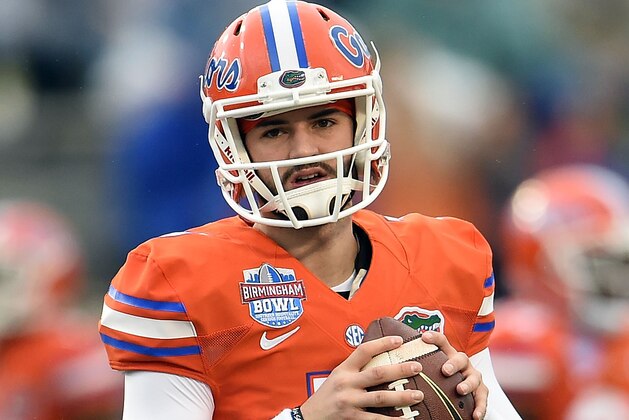 BIRMINGHAM, AL - JANUARY 03:  Will Grier #7 of the Florida Gators participates in warmups prior to a game against the East Carolina Pirates in the Birmingham Bowl at Legion Field on January 3, 2015 in Birmingham, Alabama.  Florida won the game 28-20.  (Photo by Stacy Revere/Getty Images)