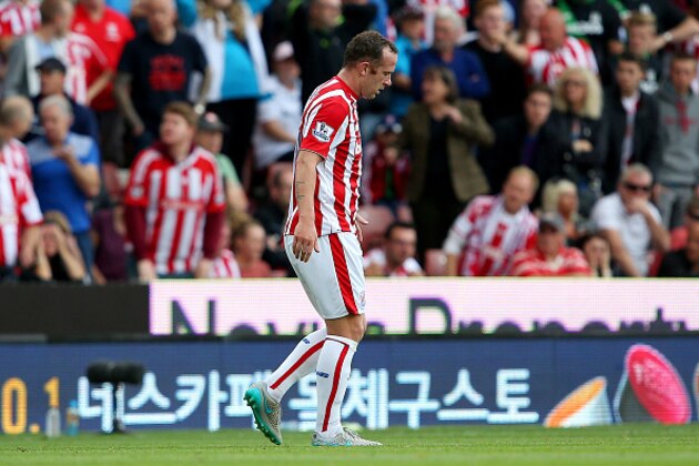 STOKE ON TRENT, ENGLAND - AUGUST 29: Charlie Adam of Stoke City walks off the pitch after being shown a red card during the Barclays Premier League match between Stoke City and West Bromwich Albion at Britannia Stadium on August 29, 2015 in Stoke on Trent, England.  (Photo by Jan Kruger/Getty Images)