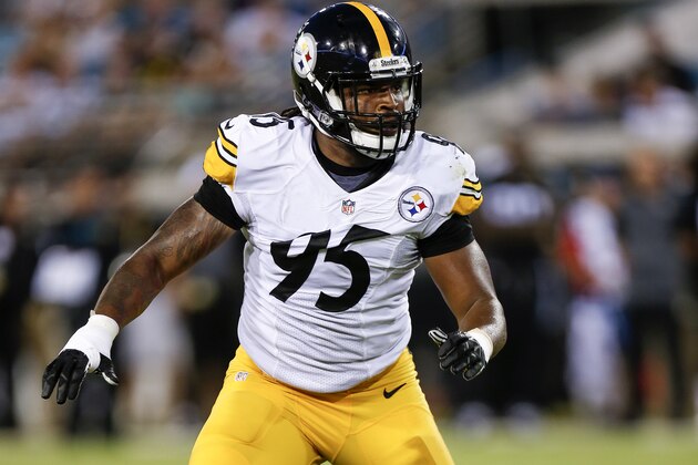 JACKSONVILLE, FL - AUGUST 14: Linebacker Jarvis Jones #95 of the Pittsburgh Steelers during a preseason game against the Jacksonville Jaguars at EverBank Field on August 14, 2015 in Jacksonville, Florida. The Jaguars defeated the Steelers 23 to 21. (Photo by Don Juan Moore/Getty Images)