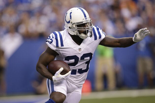 Indianapolis Colts running back Frank Gore (23) in the first half of an NFL preseason football game against the Chicago Bears in Indianapolis, Saturday, Aug. 22, 2015.  (AP Photo/AJ Mast)