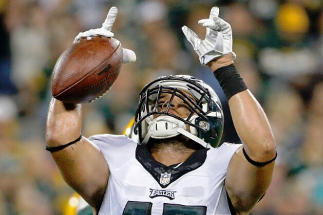 GREEN BAY, WI - AUGUST 29: Trey Burton #47 of the Philadelphia Eagles celebrates after scoring a touchdown against the Green Bay Packers during the second quarter during a preseason game at Lambeau Field on August 29, 2015 in Green Bay, Wisconsin.  (Photo by Jon Durr/Getty Images)