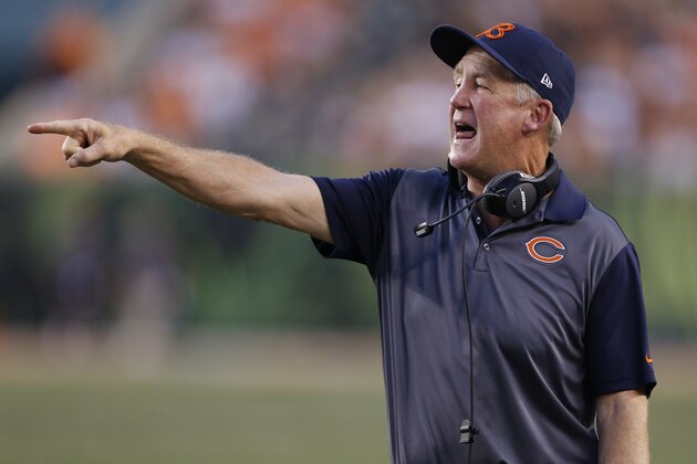 Chicago Bears coach John Fox gestures from the sideline during the first half of an NFL preseason football game against the Cincinnati Bengals, Saturday, Aug. 29, 2015, in Cincinnati. (AP Photo/Gary Landers)