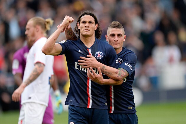 PARIS, FRANCE - APRIL 25:  Edinson Cavani (L) and Marco Verratti (R) of PSG react after Edinson Cavani scores his second goal of the game during the Ligue 1 game between Paris Saint Germain and Llosc Lille at Parc des Princes on April 25, 2015 in Paris, France.  (Photo by Aurelien Meunier/Getty Images)
