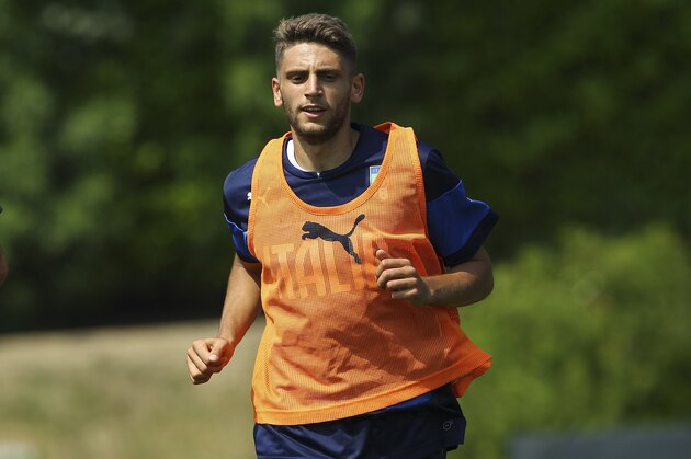 COMO, ITALY - JUNE 04:  Domenico Berardi of Italy U21 trains during Italy U21 training session at the club's training ground on June 4, 2015 in Appiano Gentile Como, Italy.  (Photo by Marco Luzzani/Getty Images)