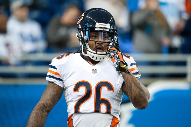 Nov 27, 2014; Detroit, MI, USA; Chicago Bears cornerback Tim Jennings (26)  before the game against the Detroit Lions at Ford Field. Mandatory Credit: Tim Fuller-USA TODAY Sports