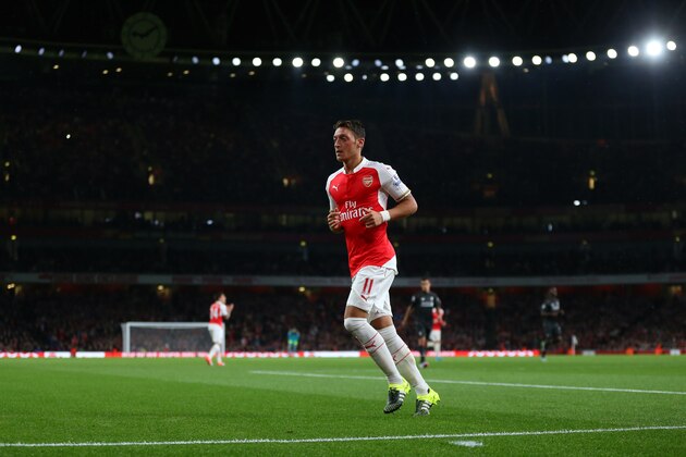 LONDON, ENGLAND - AUGUST 24:  Mesut Ozil of Arsenal during the Barclays Premier League match between Arsenal and Liverpool at the Emirates Stadium on August 24, 2015 in London, United Kingdom.  (Photo by Catherine Ivill - AMA/Getty Images)