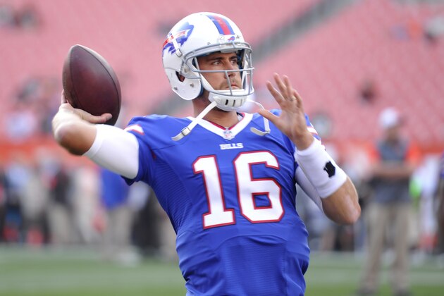 Buffalo Bills quarterback Matt Cassel warms up before the Bills play the Cleveland Browns in an NFL preseason football game Thursday, Aug. 20, 2015, in Cleveland. (AP Photo/David Richard)