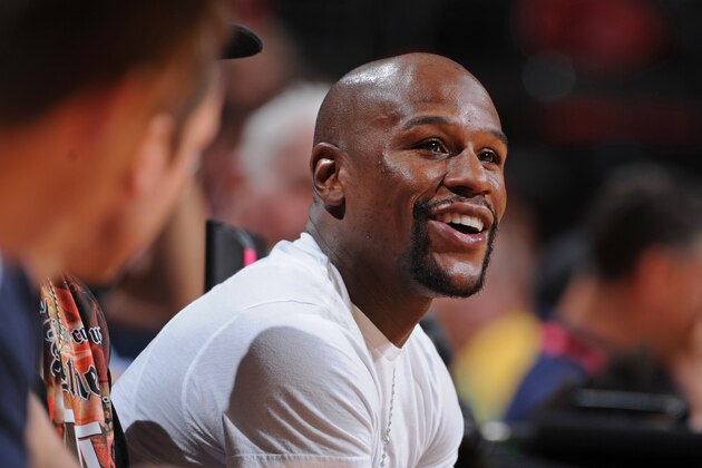 LAS VEGAS, NV - AUGUST 13:  Boxer, Floyd Mayweather attends the Team USA Basketball Showcase on August 13, 2015 at the Thomas & Mack Center in Las Vegas, Nevada. NOTE TO USER: User expressly acknowledges and agrees that, by downloading and/or using this Photograph, user is consenting to the terms and conditions of the Getty Images License Agreement. Mandatory Copyright Notice: Copyright 2015 NBAE (Photo by Garrett Ellwood/NBAE via Getty Images)
