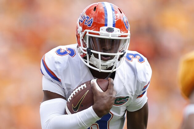 KNOXVILLE, TN - OCTOBER 4: Treon Harris #3 of the Florida Gators runs with the ball in the second half of the game against the Tennessee Volunteers at Neyland Stadium on October 4, 2014 in Knoxville, Tennessee. Florida defeated Tennessee 10-9. (Photo by Joe Robbins/Getty Images)