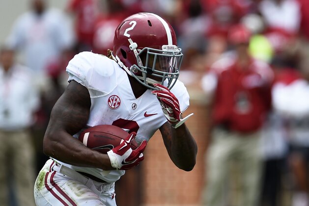 TUSCALOOSA, AL - APRIL 18:  Derrick Henry #2 of the White team runs for yards during the University of Alabama Crimson Tide A-day spring game at Bryant-Denny Stadium on April 18, 2015 in Tuscaloosa, Alabama.  (Photo by Stacy Revere/Getty Images)