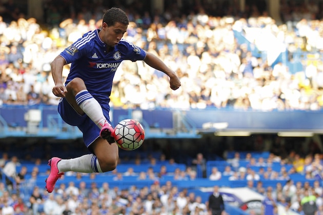 Chelsea's Belgian midfielder Eden Hazard controls the ball during the English Premier League football match between Chelsea and Swansea City at Stamford Bridge in London on August 8, 2015. AFP PHOTO / IAN KINGTON
RESTRICTED TO EDITORIAL USE. No use with unauthorized audio, video, data, fixture lists, club/league logos or 'live' services. Online in-match use limited to 75 images, no video emulation. No use in betting, games or single club/league/player publications. (Photo credit should read IAN KINGTON/AFP/Getty Images) Chelsea's Belgian midfielder Eden Hazard controls the ball during the English Premier League football match between Chelsea and Swansea City at Stamford Bridge in London on August 8, 2015. AFP PHOTO / IAN KINGTON
RESTRICTED TO EDITORIAL USE. No use with unauthorized audio, video, data, fixture lists, club/league logos or 'live' services. Online in-match use limited to 75 images, no video emulation. No use in betting, games or single club/league/player publications. (Photo credit should read IAN KINGTON/AFP/Getty Images)
