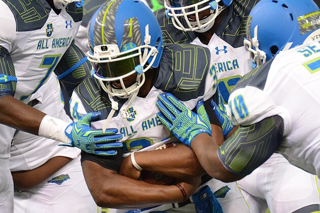 Jan 2, 2015; St. Petersburg, FL, USA; Team Highlight running back Damien Harris (34)  before the start of the 2015 Under Armour All-America Game at Tropicana Field. Mandatory Credit: Jonathan Dyer-USA TODAY Sports