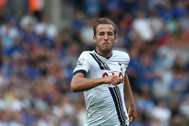 LEICESTER, ENGLAND - AUGUST 22: Harry Kane of Tottenham Hotspur in action during the Barclays Premier League match between Leicester City and Tottenham Hotspur at The King Power Stadium on August 22, 2015 in Leicester, England.  (Photo by Michael Regan/Getty Images)