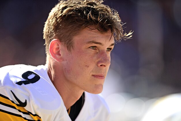 Oct 12, 2014; Cleveland, OH, USA; Pittsburgh Steelers punter Brad Wing (9) against the Cleveland Browns at FirstEnergy Stadium. Mandatory Credit: Andrew Weber-USA TODAY Sports