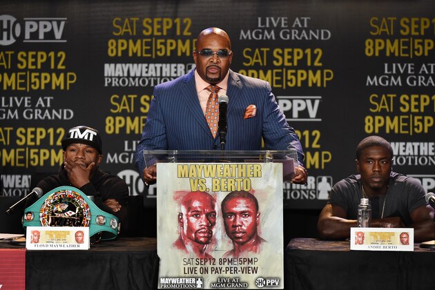 Boxers Floyd 'Money' Mayweather (L) and Andre Berto (R) during a press conference to officially announce their September 12 fight that will place at the MGM Grand Garden Arena in Las Vegas, at the Marriott Hotel in Los Angeles, California on August 6, 2015. Mayweather claims it will be the last ever opportunity to see him fight.          AFP PHOTO / MARK RALSTON        (Photo credit should read MARK RALSTON/AFP/Getty Images)
