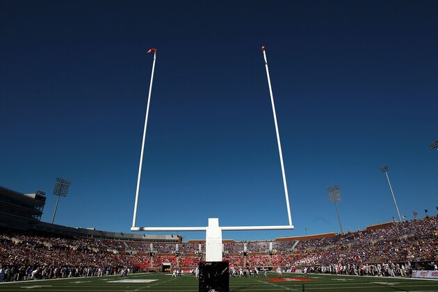 DALLAS, TX - DECEMBER 30:  The field goal post during the Bell Helicopter Armed Forces Bowl at Gerald J. Ford Stadium on December 30, 2011 in Dallas, Texas.  (Photo by Ronald Martinez/Getty Images)