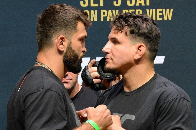 Sep 4, 2015; Las Vegas, NV, USA; Andrei Arlovski (left) and Frank Mir face off for for their heavyweight bout at UFC 191 at the MGM Grand Garden Arena. Mandatory Credit: Jayne Kamin-Oncea-USA TODAY Sports