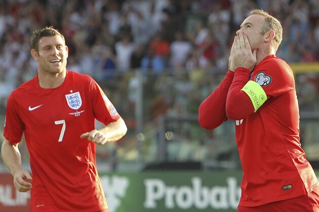 SAN MARINO, ITALY - SEPTEMBER 05:  Wayne Rooney of England celebrates after scoring the opening goal during the UEFA EURO 2016 Qualifier between San Marino and England at Stadio Olimpico on September 5, 2015 in San Marino, Italy.  (Photo by Marco Luzzani/Getty Images)