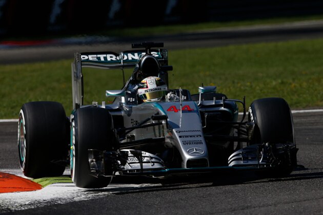 MONZA, ITALY - SEPTEMBER 05:  Lewis Hamilton of Great Britain and Mercedes GP drives during final practice for the Formula One Grand Prix of Italy at Autodromo di Monza on September 5, 2015 in Monza, Italy.  (Photo by Charles Coates/Getty Images)