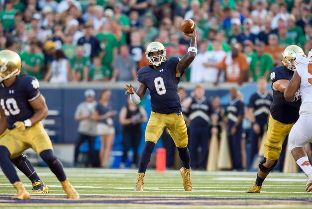 Sep 5, 2015; South Bend, IN, USA; Notre Dame Fighting Irish quarterback Malik Zaire (8) throws in the first quarter against the Texas Longhorns at Notre Dame Stadium. Mandatory Credit: Matt Cashore-USA TODAY Sports