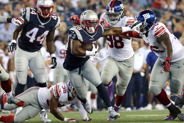 FOXBORO, MA - SEPTEMBER 3:   Darryl Roberts #28 of the New England Patriots gains yards during a pre-season game with the New York Giants at Gillette in the first half Stadium on September 3, 2015 in Foxboro, Massachusetts. (Photo by Jim Rogash/Getty Images)