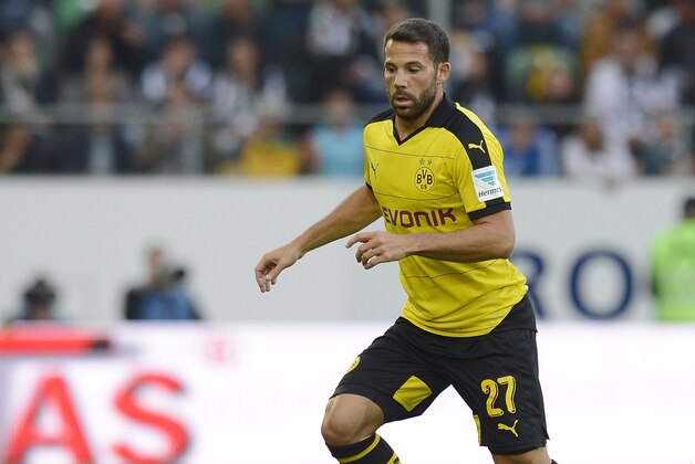 ST GALLEN, SWITZERLAND - JULY 25:  Gonzalo Castro of Dortmund controls the ball during the friendly match between Juventus and Borussia Dortmund on July 25, 2015 in St Gallen, Switzerland.  (Photo by Daniel Kopatsch/Getty Images)