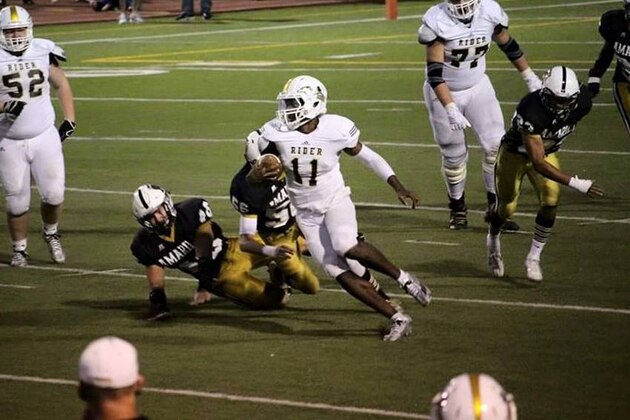 2017 QB Willie Cherry had a huge game the day after his mother died from colon cancer. A varsity athlete since his sophomore year, Cherry has early interest from Nebraska.