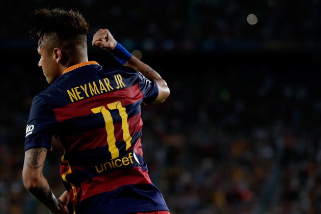 Neymar da Silva Santos Junior of FC Barcelona during the Joan Gamper Trophy match between Barcelona and AS Roma on August 5, 2015 at the Camp Nou stadium in Barcelona, Spain.(Photo by VI Images via Getty Images)