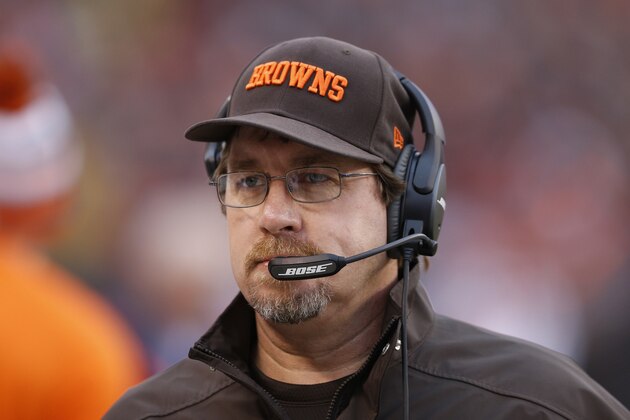 CLEVELAND, OH - DECEMBER 14: Cleveland Browns offensive line coach Andy Moeller looks on against the Cincinnati Bengals during the game at FirstEnergy Stadium on December 14, 2014 in Cleveland, Ohio. The Bengals defeated the Browns 30-0. (Photo by Joe Robbins/Getty Images)