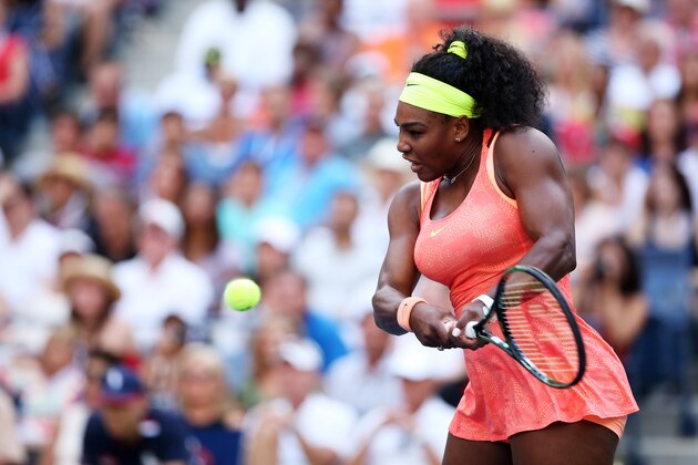 NEW YORK, NY - SEPTEMBER 06:  Serena Williams of the United States returns a shot to Madison Keys of the United States during their Women's Singles Fourth Round match on Day Seven of the 2015 US Open at the USTA Billie Jean King National Tennis Center on September 6, 2015 in the Flushing neighborhood of the Queens borough of New York City.  (Photo by Matthew Stockman/Getty Images)
