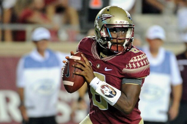 Sep 5, 2015; Tallahassee, FL, USA; Florida State Seminoles quarterback Everett Golson (6) looks to throw the ball during the first half of the game against the Texas State Bobcats at Doak Campbell Stadium. Mandatory Credit: Melina Vastola-USA TODAY Sports