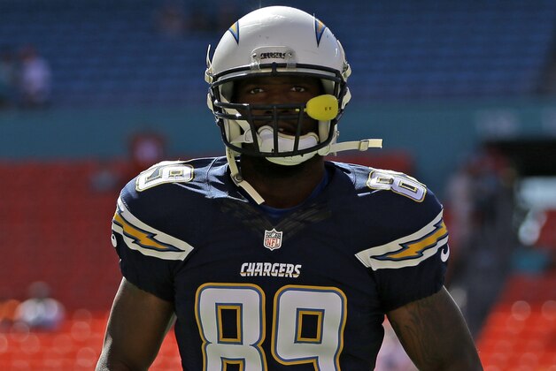 San Diego Chargers tight end Ladarius Green (89) warms up during pre game practice of an NFL football game against the Miami Dolphins in Miami Gardens, Fla., Sunday, Nov. 2, 2014. (AP Photo/Alan Diaz)