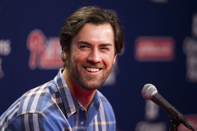 Former Philadelphia Phillies starting pitcher Cole Hamels  takes questions from the media after being traded to the Texas Rangers prior to the first inning of a baseball game against the Atlanta Braves, Friday, July 31, 2015, in Philadelphia. (AP Photo/Chris Szagola)