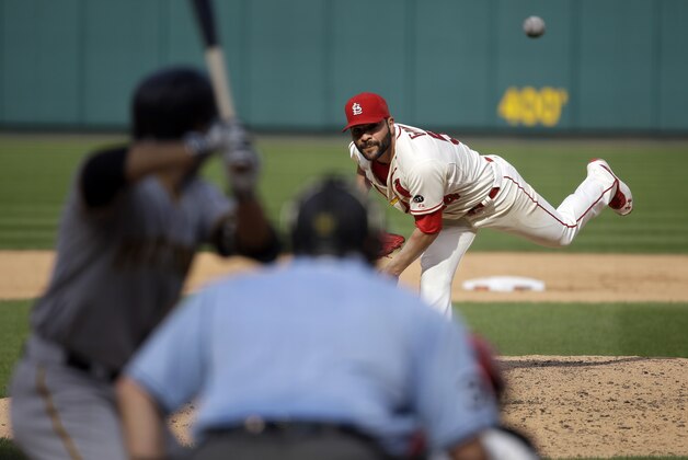St. Louis Cardinals starting pitcher Jaime Garcia throws during the sixth inning of a baseball game against the Pittsburgh Pirates Saturday, Sept. 5, 2015, in St. Louis. The Cardinals won 4-1. (AP Photo/Jeff Roberson)