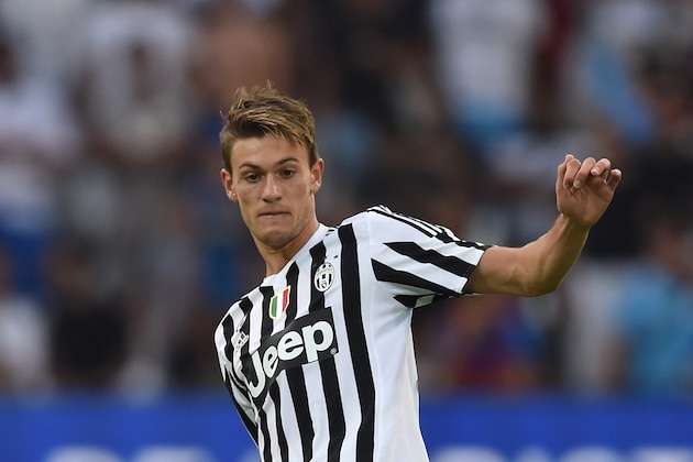 MARSEILLE, FRANCE - AUGUST 01:  Daniele Rugani of Juventus FC in action during the preseason friendly match between Olympique de Marseille and Juventus FC at Stade Velodrome on August 1, 2015 in Marseille, France.  (Photo by Valerio Pennicino/Getty Images)