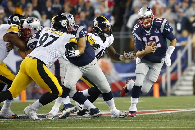 New England Patriots quarterback Tom Brady (12) scrambles in the first half of an NFL football game against the Pittsburgh Steelers, Thursday, Sept. 10, 2015, in Foxborough, Mass. (AP Photo/Winslow Townson)