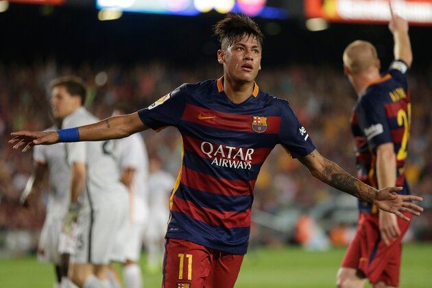 Neymar da Silva Santos Junior of FC Barcelona during the Joan Gamper Trophy match between Barcelona and AS Roma on August 5, 2015 at the Camp Nou stadium in Barcelona, Spain.(Photo by VI Images via Getty Images)