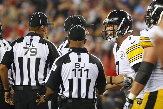 Pittsburgh Steelers quarterback Ben Roethlisberger, right, appeals to officials in the second half of an NFL football game, Thursday, Sept. 10, 2015, in Foxborough, Mass. (AP Photo/Winslow Townson)
